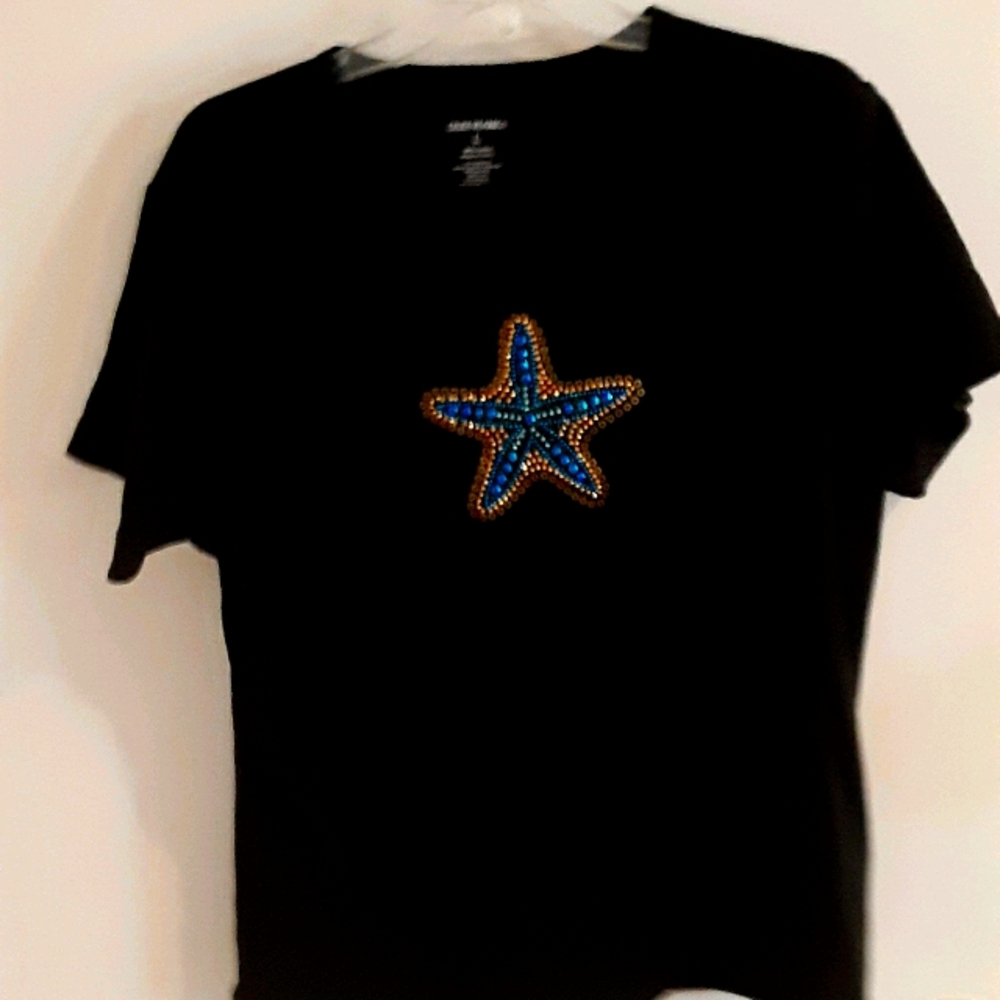 Ladies  Tee shirt with Sequin Star in center  of s